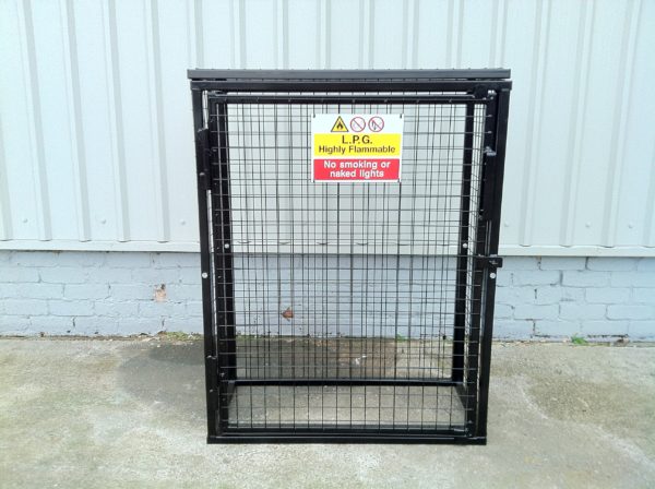 2x47KG Gas Cage<br /> Ref: GC14 </br> H1400 x W1000 x D500mm - gas cage 10 1 scaled