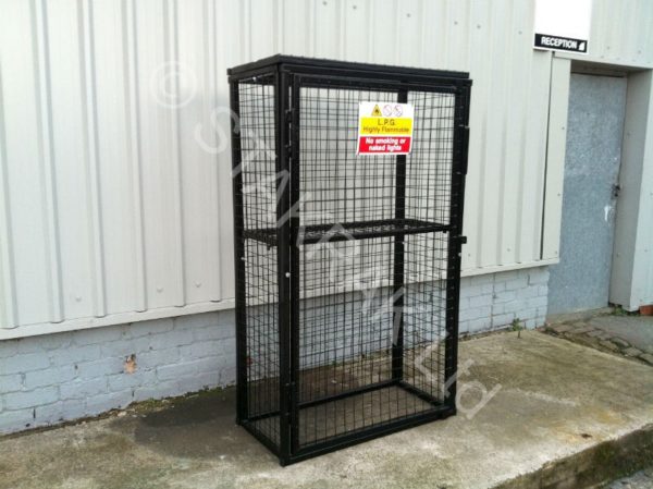 Gas Cylinder Cage with Mesh Base GC15 <br /> 6 x 19KG </br> H1700 x W1000 x D500mm - gas cage 15 2 l